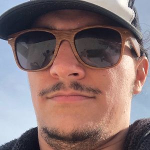 Meet your Posher, Derek